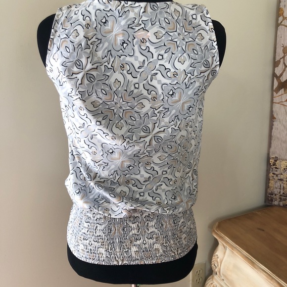 Top - Picture 5 of 6